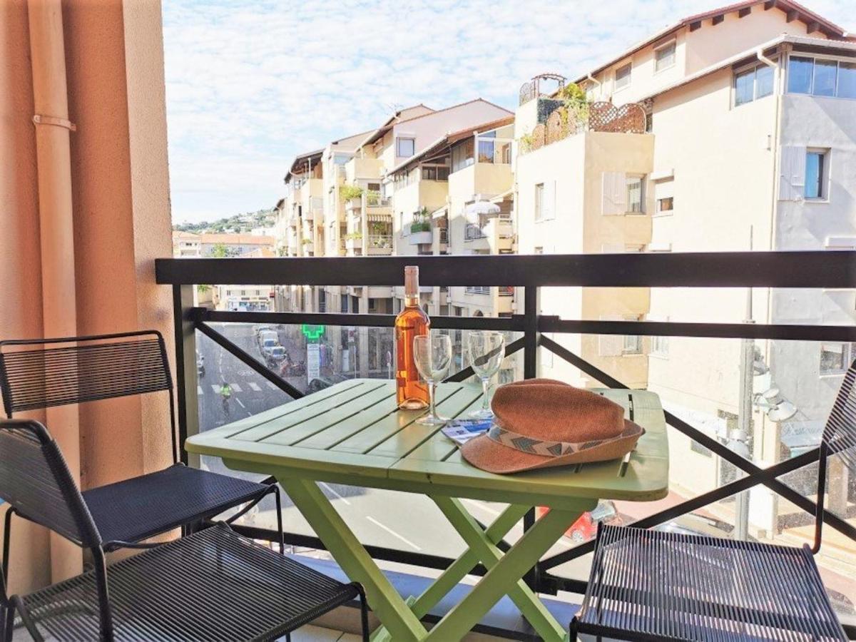 Climatise Avec Piscine Et Wi-fi, A 150m Des Plages Et Du Centre-ville De - Fr-1-609-41